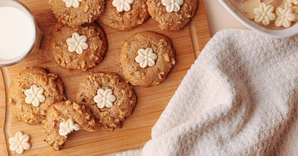 Celebrate Spring:Carrot Cake Blossom Cookie