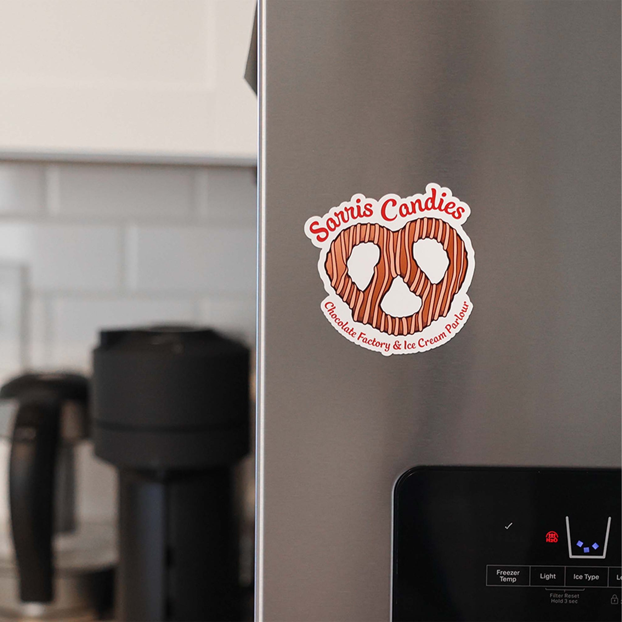 Sarris Pretzel Magnet