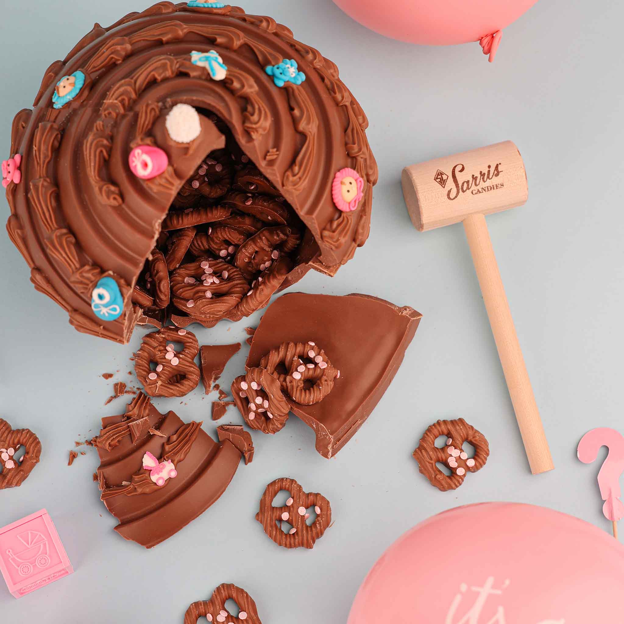 Gender Reveal BashCake® – Sarris Candies
