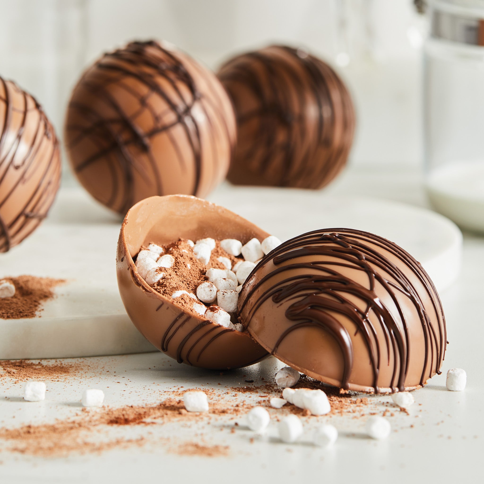 Smoke Bombs curio foil 1枚 Hot Cocoa Bomb – Sarris Candies