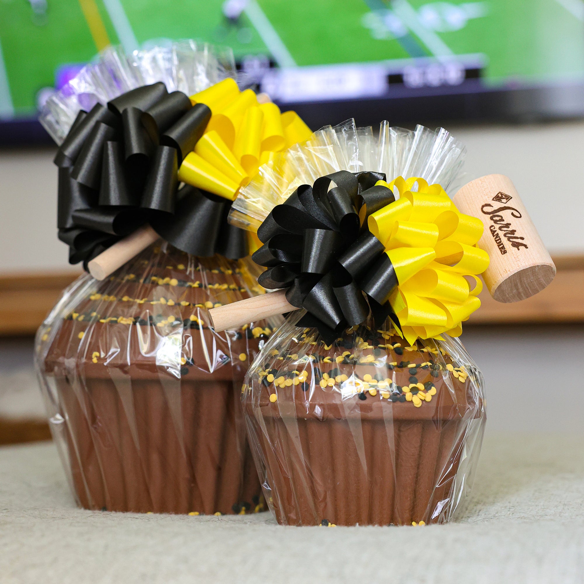 Black & Gold BashCake®