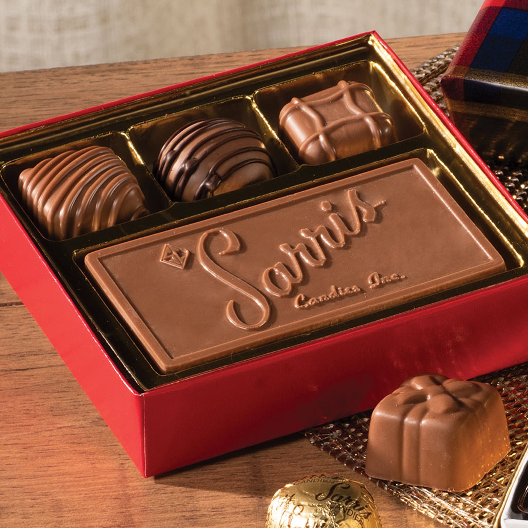 Sarris Logo Tier