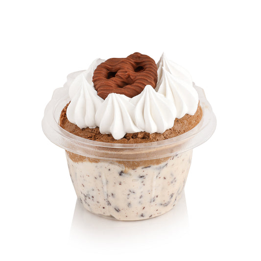Chocolate Covered Pretzel Cakelette