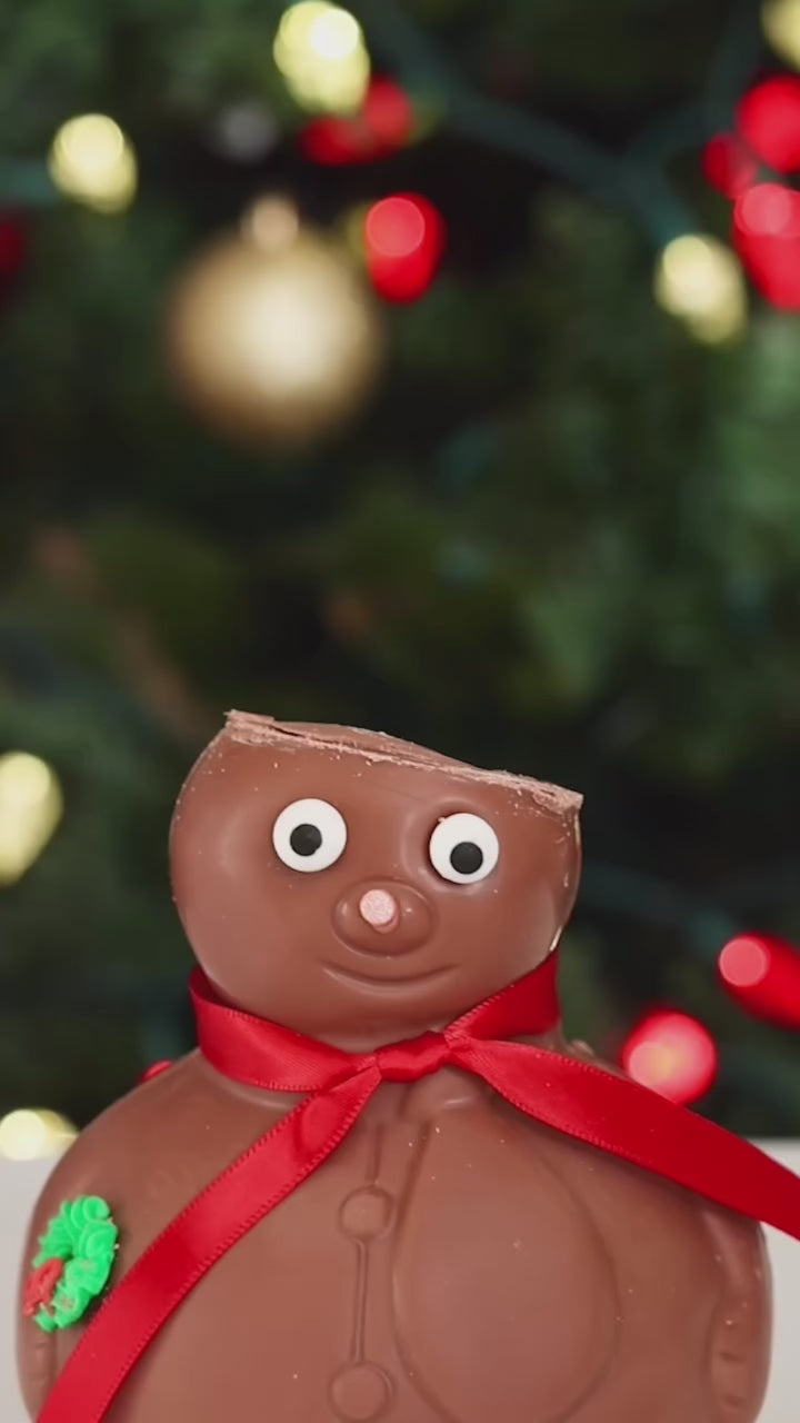 Semi-Solid Snowman with Tie